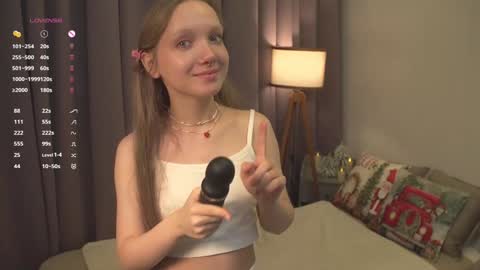 Lyly bambi online show from December 9, 9:58 pm