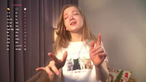 Lyly bambi online show from December 26, 9:04 pm