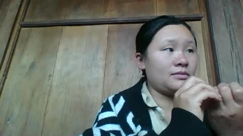 lylymai online show from September 29, 1:44 am