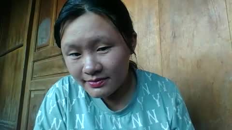 lylymai online show from October 3, 2:41 am