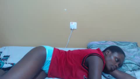 lyn_anna online show from February 19, 8:01 am