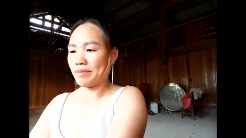 lyn_eva online show from March 30, 10:05 am