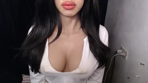 Snapshot of lyn_horny chatting on March 29, 2:17 pm Lyn online show from March 29, 2:17 pm