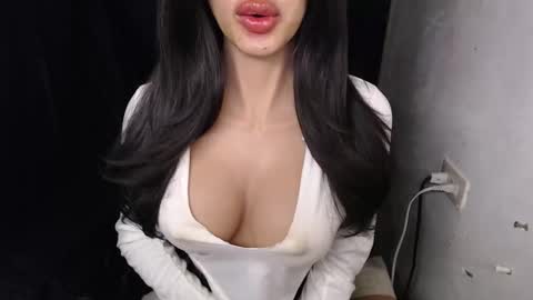 Snapshot of lyn_horny chatting on March 30, 2:23 am Lyn online show from March 30, 2:23 am