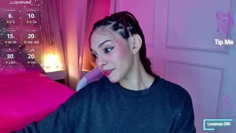 Lyna love online show from November 12, 9:36 pm