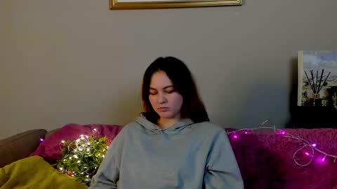 Alice online show from December 6, 10:19 pm