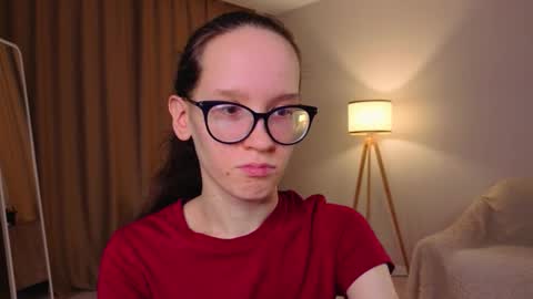 Snapshot of lynettebails chatting on January 17, 4:11 pm Sara online show from January 17, 4:11 pm