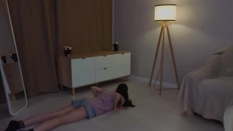 Snapshot of lynettebails chatting on February 6, 4:32 pm Sara online show from February 6, 4:32 pm