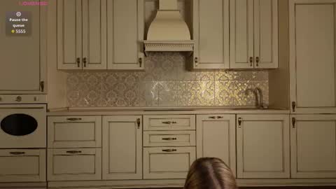 Snapshot of lynettedendy chatting on September 14, 3:11 pm Hello there Im Eva3 Im new model here online show from September 14, 3:11 pm