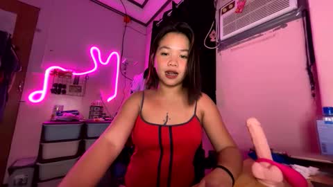 I am Lyn- DONT FORGET TO FOLLOW ME online show from October 11, 9:46 pm