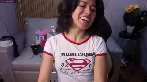 Snapshot of lynn_turner_ chatting on February 20, 1:00 pm lynn_turner_ online show from February 20, 1:00 pm