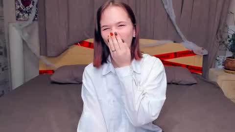 Cozy Lynns room online show from November 21, 8:13 am