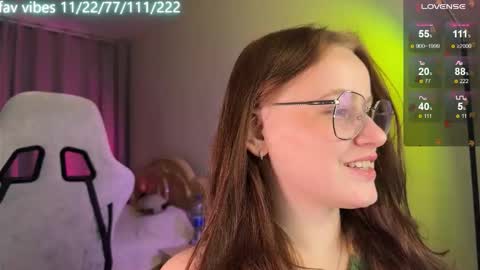 Snapshot of lynne_dawson chatting on October 11, 5:11 pm lynne_dawson online show from October 11, 5:11 pm