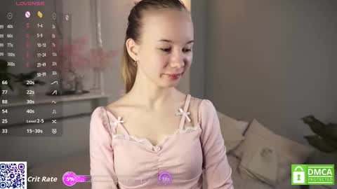 Lola online show from October 15, 3:56 pm