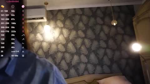 Lola online show from November 1, 5:09 am