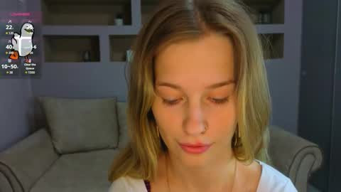 Snapshot of lynntiny chatting on September 27, 6:02 pm Lynn online show from September 27, 6:02 pm