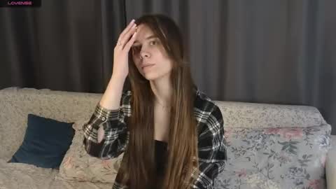 lynnwalker online show from March 28, 7:30 am