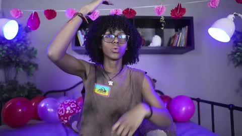 Snapshot of lynx_sun__ chatting on February 16, 7:21 pm Lynx and Sun online show from February 16, 7:21 pm