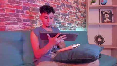 Andrew online show from October 7, 2:36 pm