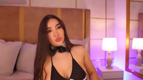    online show from April 14, 11:05 am