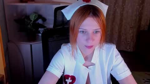 lyssan_xo online show from November 9, 5:11 pm