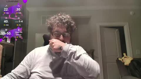 lyxx_2 online show from May 5, 12:40 am