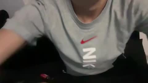 Snapshot of lz_britboy chatting on October 20, 1:33 pm NEW Leo lz britboy online show from October 20, 1:33 pm