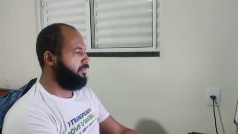 m0ren01995 online show from August 8, 12:57 am