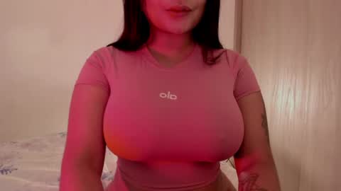 Emilia  online show from May 31, 5:09 pm