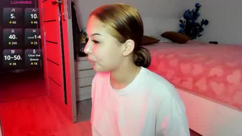 Snapshot of m1sss1nfull chatting on June 24, 8:35 am Melissa online show from June 24, 8:35 am
