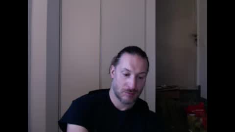 Snapshot of m4rduk81 chatting on January 3, 7:06 am m4rduk online show from January 3, 7:06 am