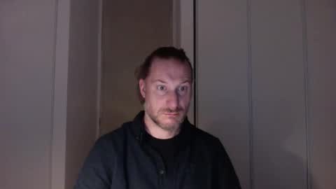 Snapshot of m4rduk81 chatting on November 2, 6:49 am m4rduk online show from November 2, 6:49 am