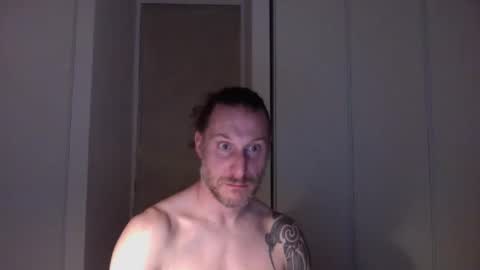 Snapshot of m4rduk81 chatting on November 5, 6:30 pm m4rduk online show from November 5, 6:30 pm