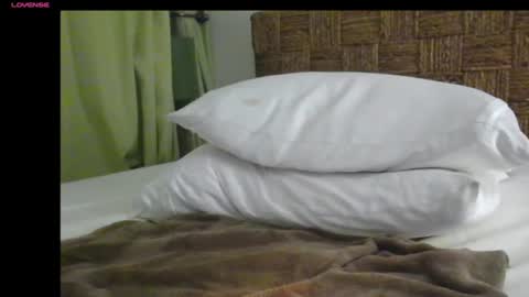 Snapshot of m54whrdn2 chatting on October 12, 12:53 am m54whrdn online show from October 12, 12:53 am