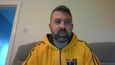 Snapshot of m5572 chatting on November 20, 3:01 pm Mathew online show from November 20, 3:01 pm