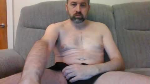 Snapshot of m5572 chatting on December 3, 9:57 pm Mathew online show from December 3, 9:57 pm