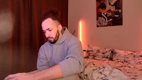 M E D I A T O R online show from October 7, 3:04 am