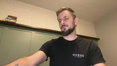 Snapshot of m_stephen chatting on February 3, 6:40 am m_stephen online show from February 3, 6:40 am