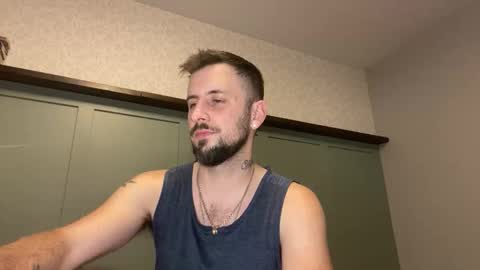 Snapshot of m_stephen chatting on February 25, 4:33 am m_stephen online show from February 25, 4:33 am