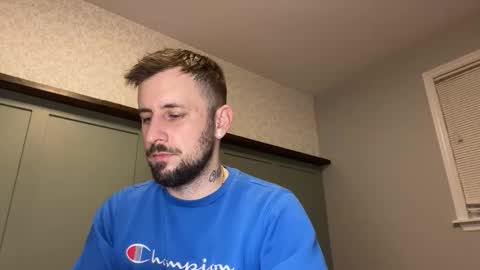 Snapshot of m_stephen chatting on February 26, 3:49 am m_stephen online show from February 26, 3:49 am