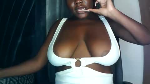 Snapshot of m_tits3 chatting on January 8, 10:56 pm m_tits3 online show from January 8, 10:56 pm