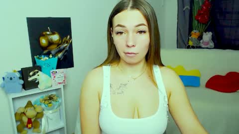 Vikki online show from April 2, 1:09 pm