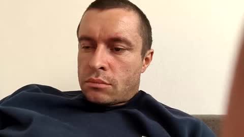 ma747047 online show from April 10, 2:44 pm