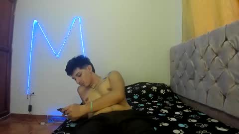 itgram pezlo josue online show from October 5, 8:29 pm