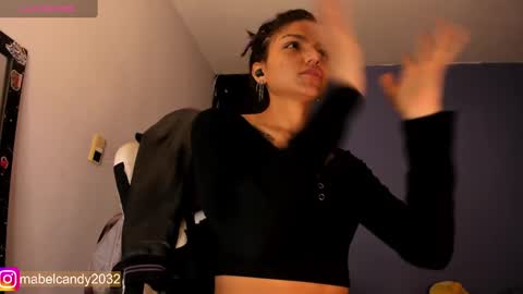 Snapshot of mabel_candy chatting on September 24, 8:23 pm Mabel Candy online show from September 24, 8:23 pm