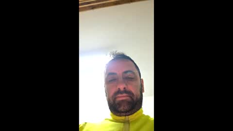 Snapshot of mabevi chatting on May 6, 6:57 pm mabevi online show from May 6, 6:57 pm