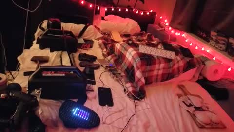 mac1119 online show from April 15, 7:04 am