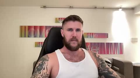 Snapshot of mac_drew chatting on March 9, 11:31 pm mac_drew online show from March 9, 11:31 pm