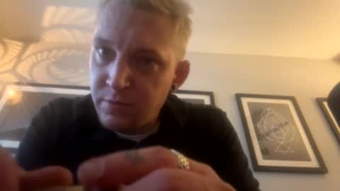 Snapshot of macafterdark chatting on May 13, 12:52 am macafterdark online show from May 13, 12:52 am