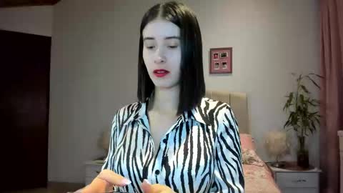 Macarena online show from September 25, 3:43 am